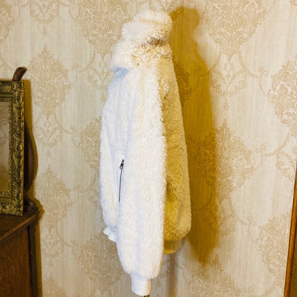 Varley Dylan Jacket Egret S - Picture 10 of 16